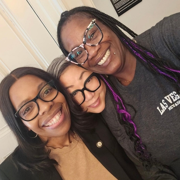 Meet your Posher, Paullette - Picture 4 of 7